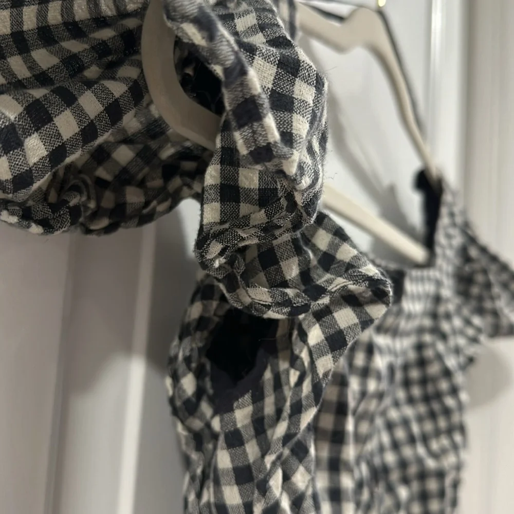 Urban Outfitters Gingham Button Down Ruffle Cap Sleeve Top Size Medium - Picture 4 of 8